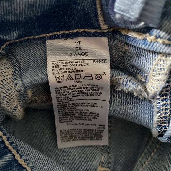 OLD NAVY BALLERINA DISTRESSED 2T TODDLER JEANS - Picture 7 of 7